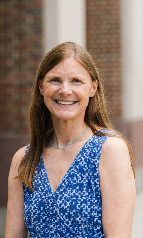 Headshot of Barbara Briggs